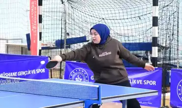 Gümüşhane'de 140 Sporcu Masa Tenisi'nde Yarışıyor
