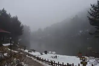Limni Gölü'nde Kış Masalı