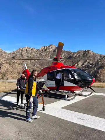 70 Yaşındaki Hasta Helikopterle Acil Sevk Edildi
