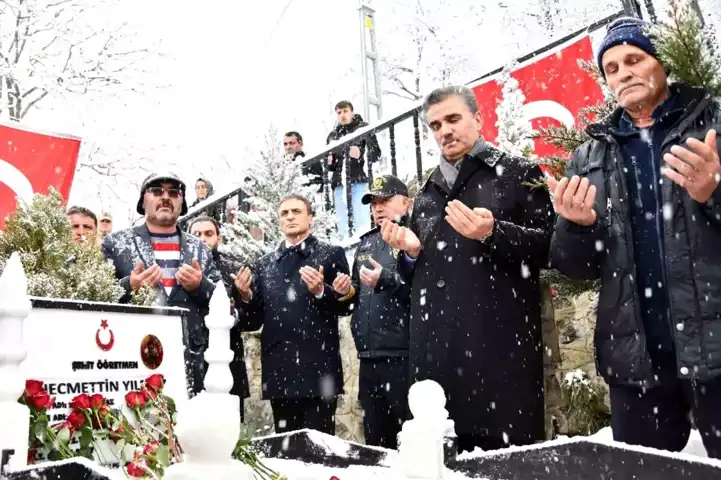 Şehit Öğretmen, Öğretmenler Günü'nde Anıldı