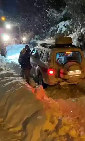 Gümüşhane'de Kapalı Yolda Mahsur Kalan Diyabet Hastası Kurtarıldı