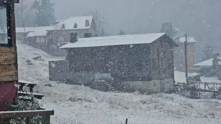 Karadeniz'in Yükseklerinde Kar Yağışı